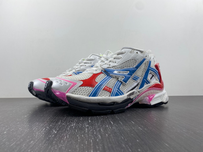 BALCIA RUNNER SNEAKER