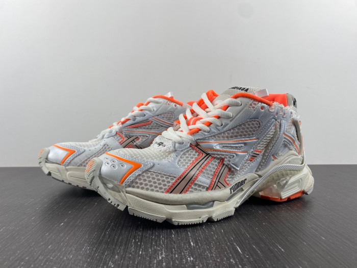 BALCIA RUNNER SNEAKER