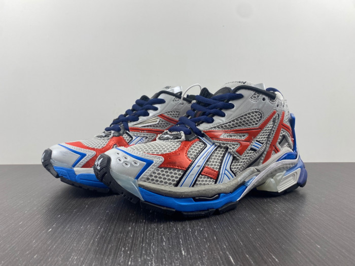 BALCIA RUNNER SNEAKER