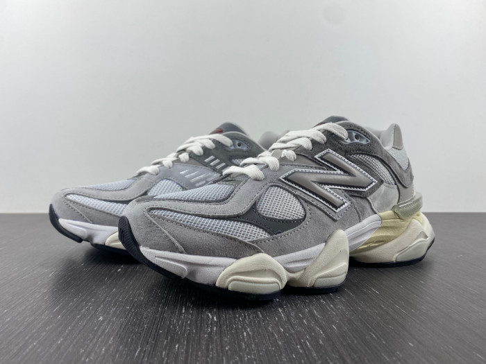 NEW BALANCENew Balance 9060 Rain Cloud Grey - U9060GRY