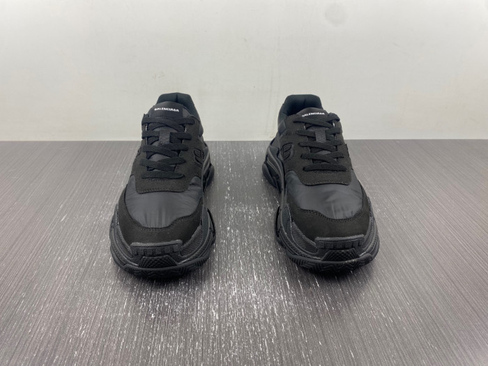 BALCIA TRIPLE S SNEAKER