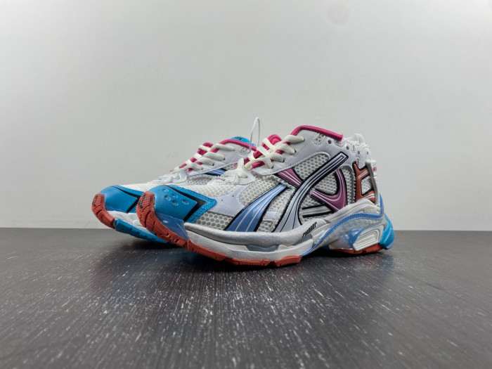 BALCIA RUNNER SNEAKER