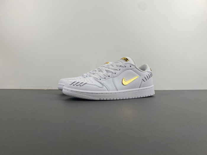 Air Jordan 1 Low Method Of Make "Sail/Gold" FN5032-100