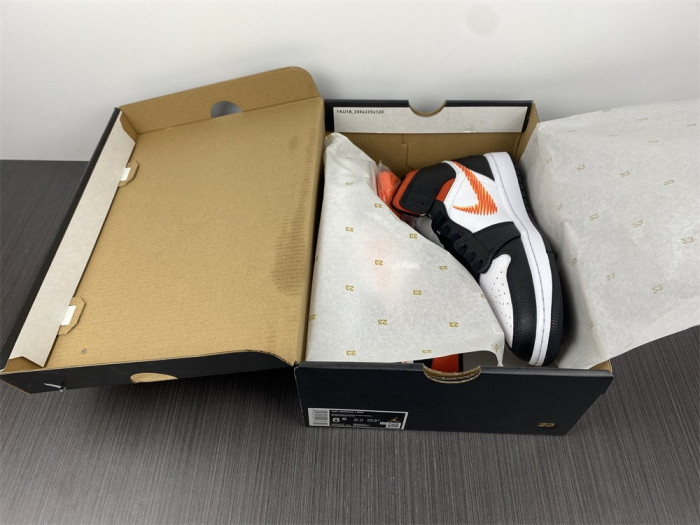 Air Jordan 1 Mid 