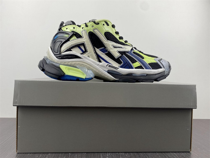 BALCIA RUNNER SNEAKER