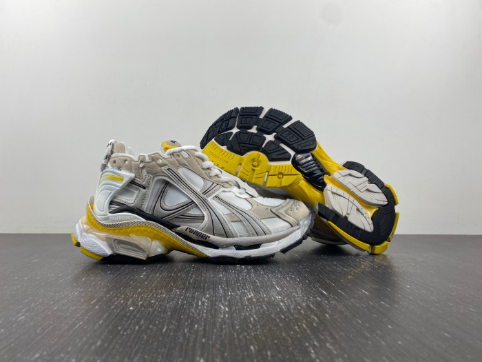 BALCIA RUNNER SNEAKER