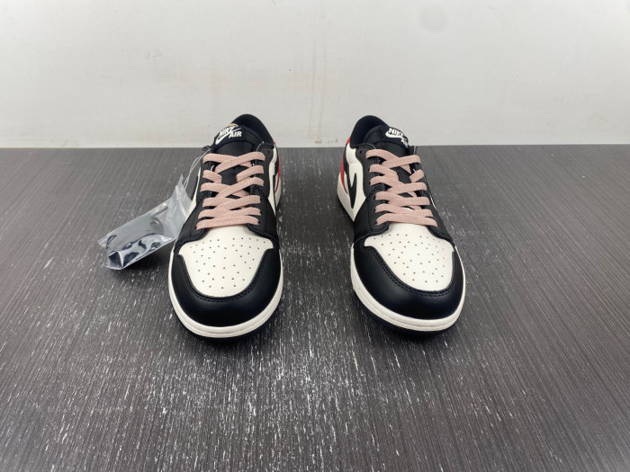 Paris Saint-Germain x Air Jordan 1 Low OG HF8828-100