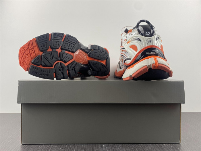 BALCIA RUNNER SNEAKER