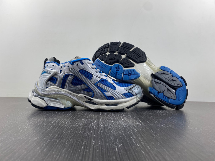 BALCIA RUNNER SNEAKER