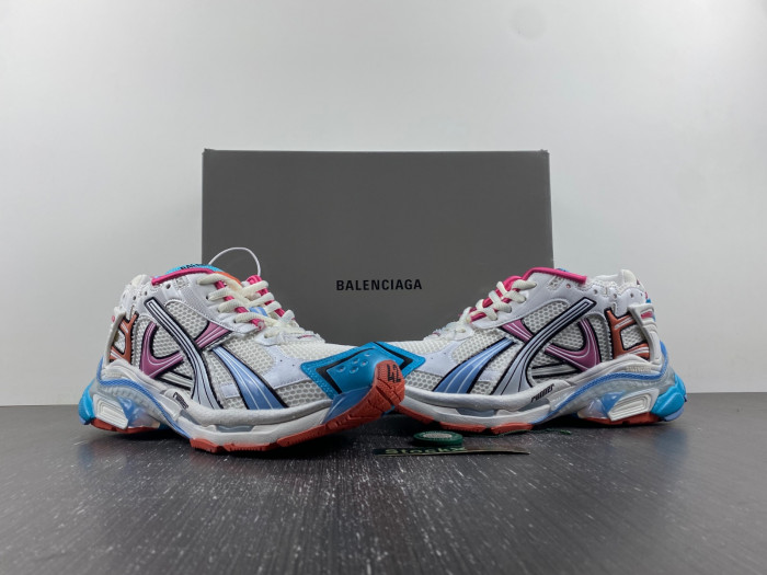 BALCIA RUNNER SNEAKER
