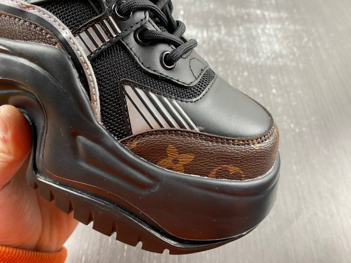LUSV SNEAKERS