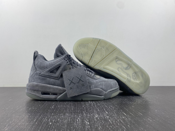 AIR JORDAN 4 RETRO KAWS "KAWS" 930155-003