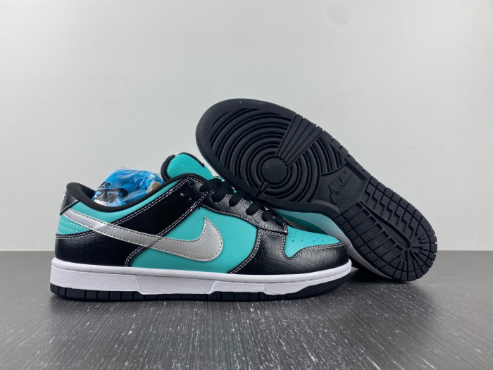 diamond S*pply co. x dunk low pro sb t*f*ny 304292-402
