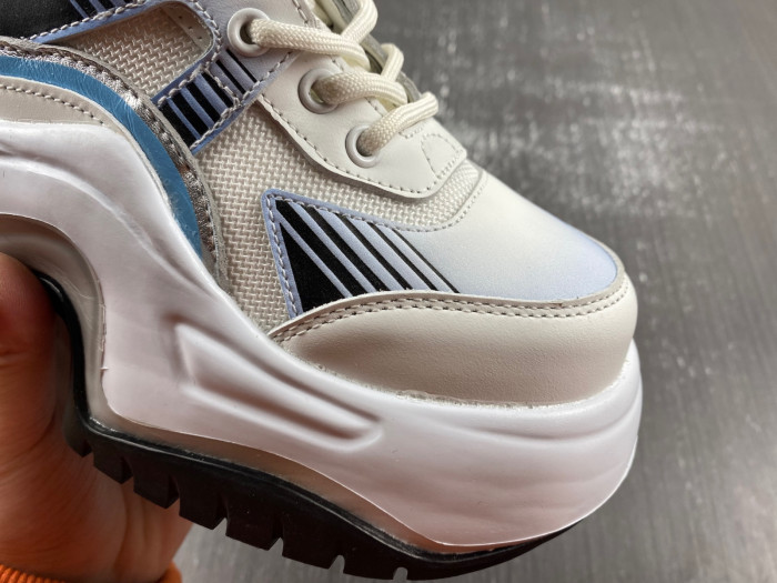 LUSV SNEAKERS
