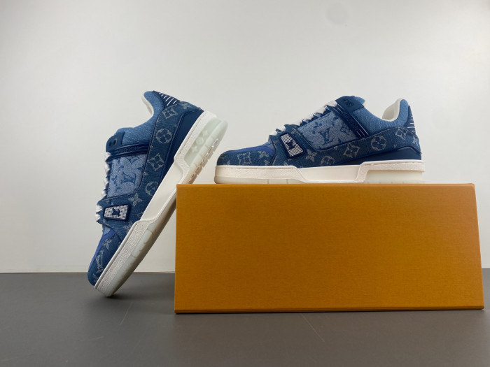 LUSV SNEAKERS