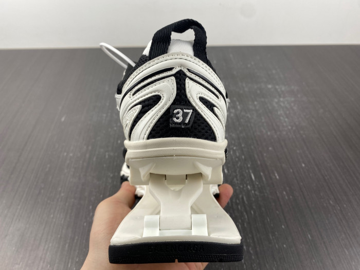 BALCIA X-Pander SNEAKER