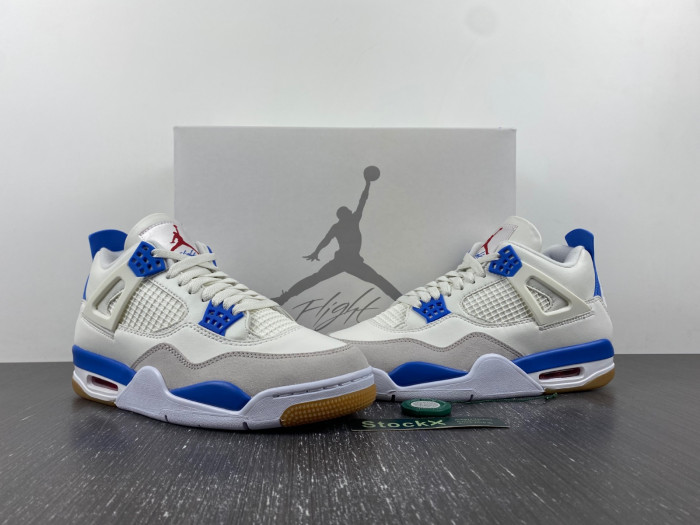 Nike SB x Air Jordan 4 DR5415-104