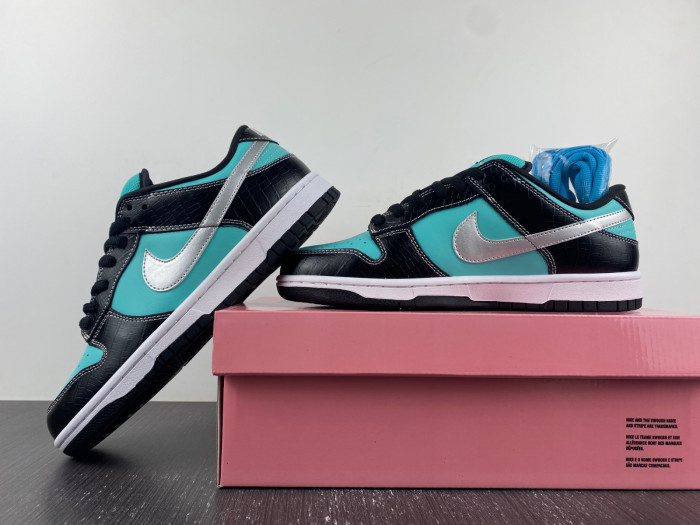 diamond S*pply co. x dunk low pro sb t*f*ny 304292-402
