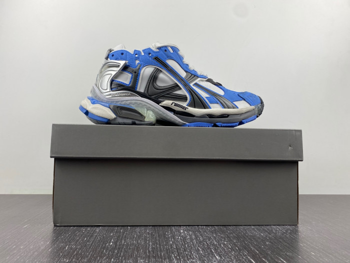 BALCIA RUNNER SNEAKER
