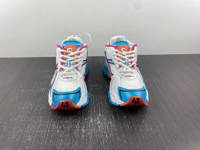 BALCIA RUNNER SNEAKER