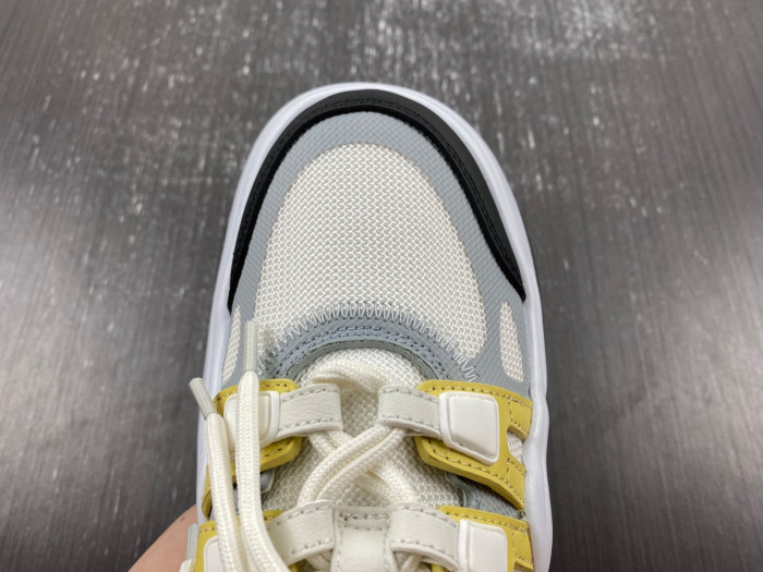 LUSV SNEAKERS