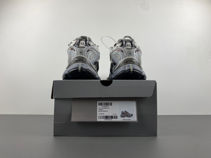 BALCIA RUNNER SNEAKER