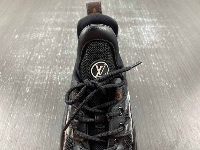 LUSV SNEAKERS