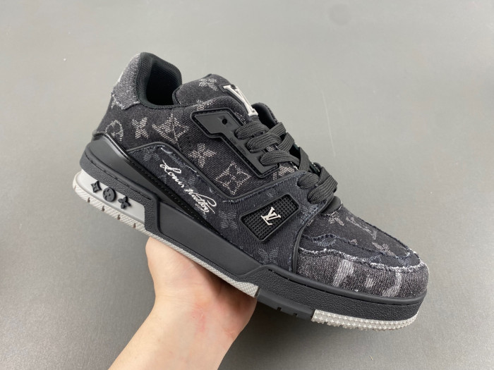 LUSV SNEAKERS