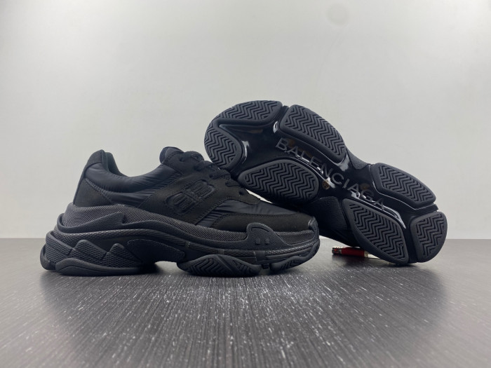 BALCIA TRIPLE S SNEAKER