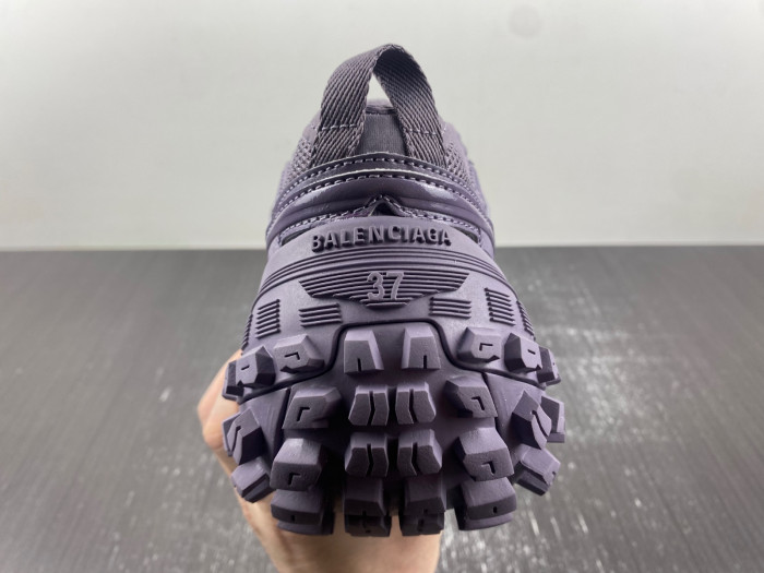 BALCIA DEFENDER SNEAKER