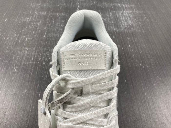 OFW C/O VIRGIL ABLOH Out Of Office OOO Low Tops