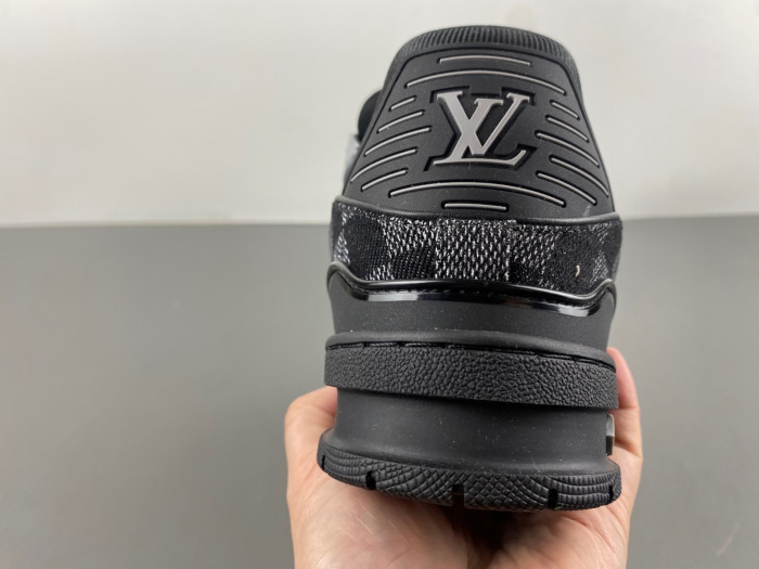 LUSV SNEAKERS