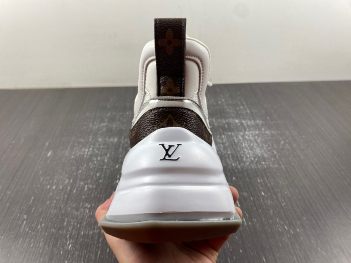 LUSV SNEAKERS