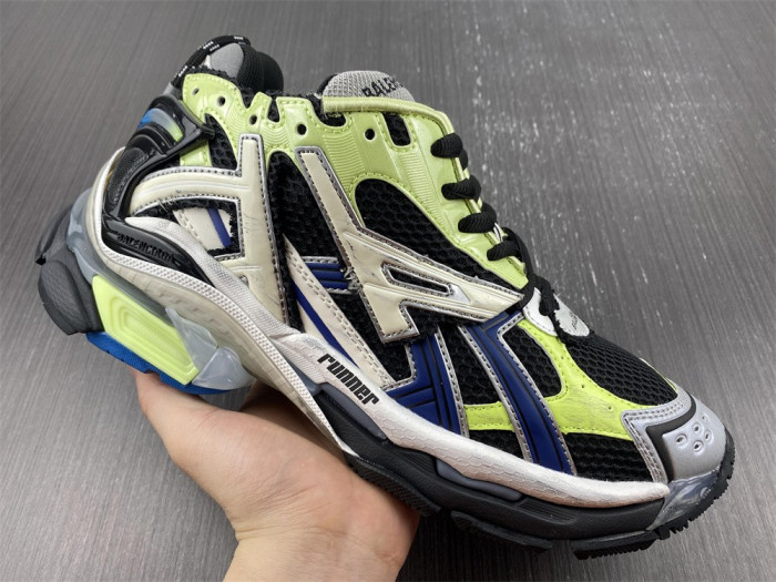 BALCIA RUNNER SNEAKER