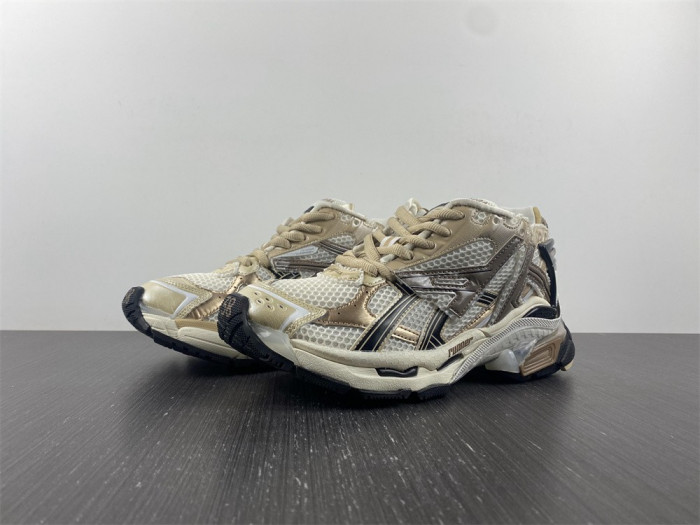 BALCIA RUNNER SNEAKER