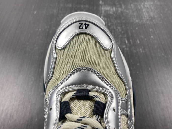 BALCIA TRIPLE S SNEAKER