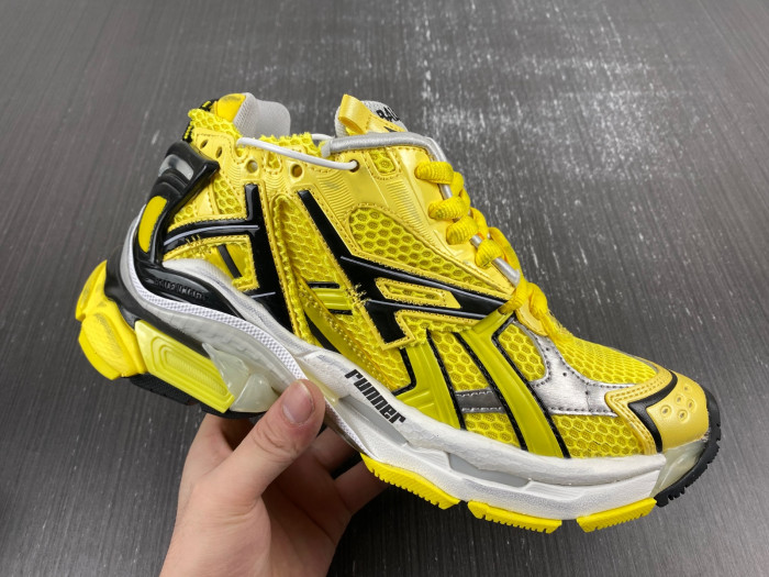 BALCIA RUNNER SNEAKER