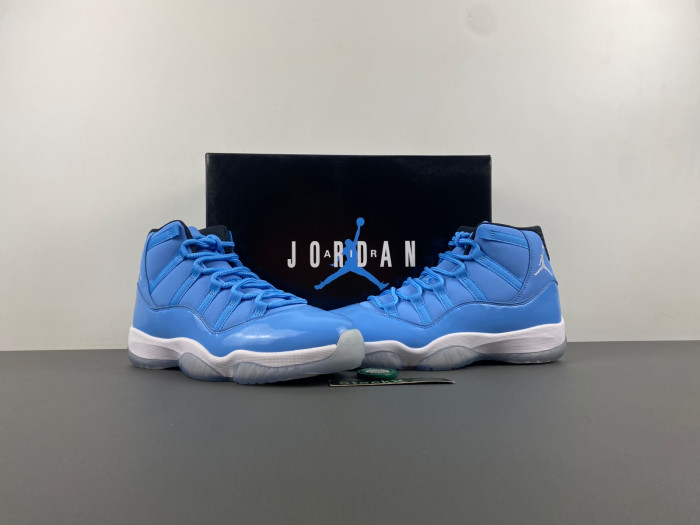 Air Jordan “Ultimate Gift of Flight” Pack 717602-900