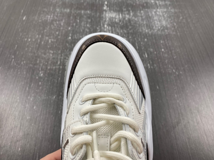 LUSV SNEAKERS