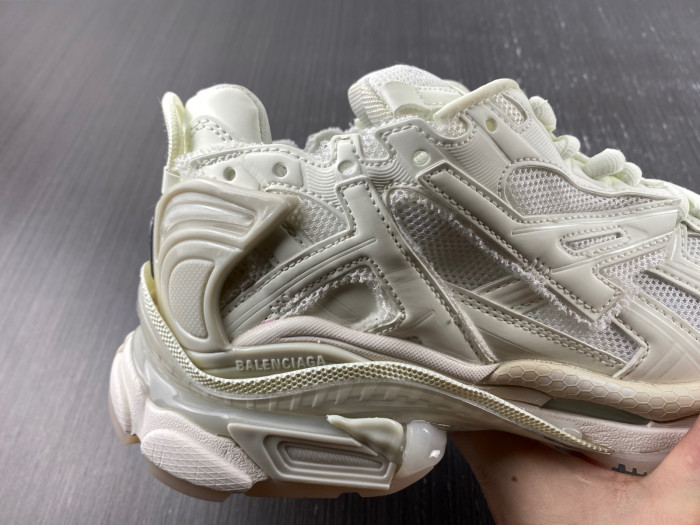 BALCIA RUNNER SNEAKER
