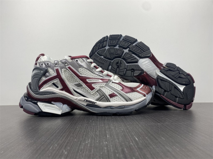 BALCIA RUNNER SNEAKER