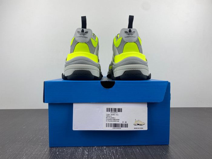 BALCIA TRIPLE S SNEAKER