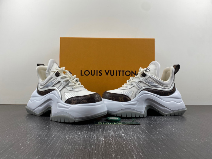 LUSV SNEAKERS