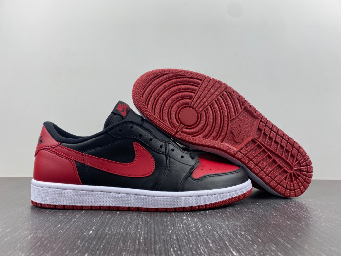 Air Jordan 1 Retro Low OG ''Bred'' 705329-001