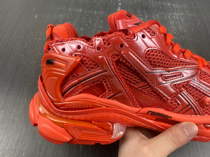 BALCIA RUNNER SNEAKER