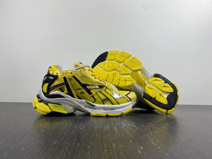 BALCIA RUNNER SNEAKER