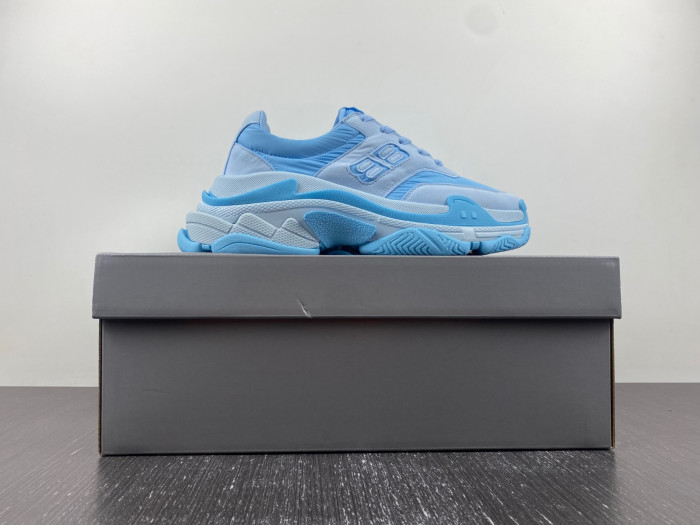 BALCIA TRIPLE S SNEAKER