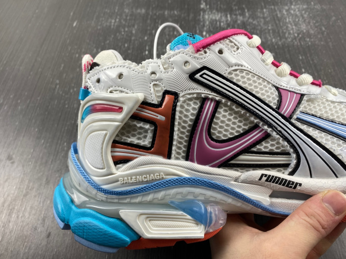 BALCIA RUNNER SNEAKER
