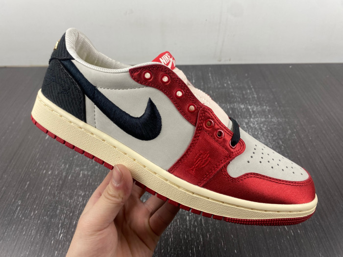 Trophy Room x Air Jordan 1 Low OG FN0432-100