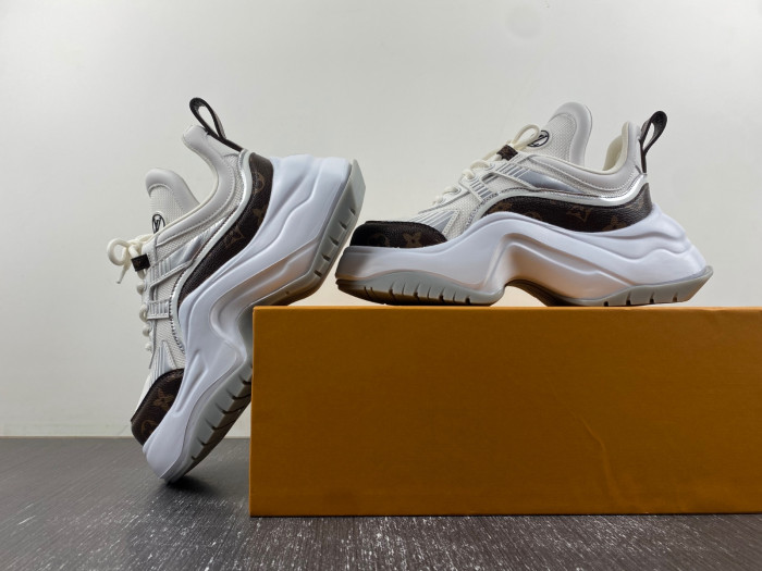 LUSV SNEAKERS